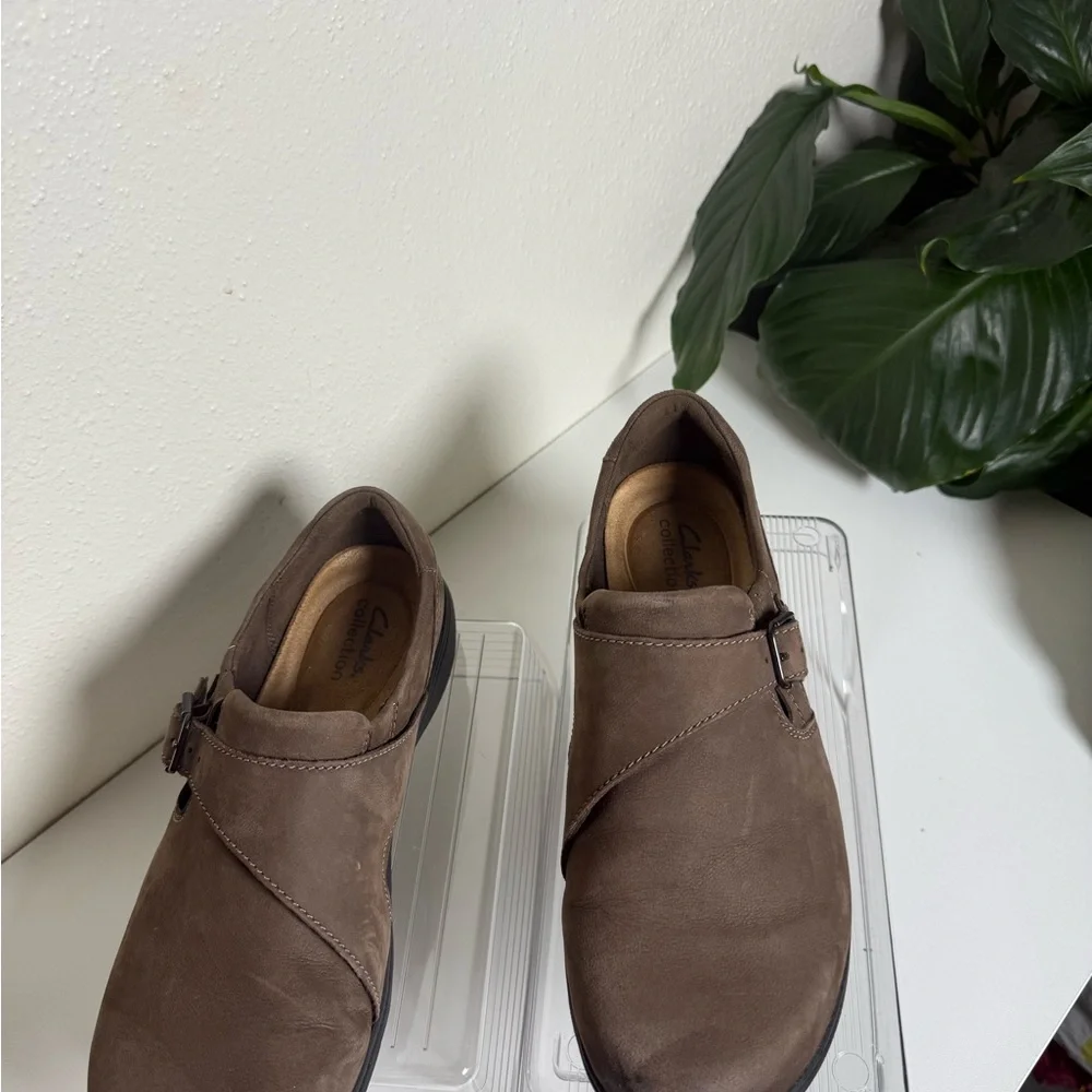 Clarks women Brown Leather Loafers - Picture 5 of 10
